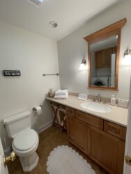 Laundry Room / 1/2 Bathroom Laundry Room / 1/2 Bathroom