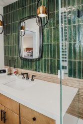 Newly renovated en-suite bathroom