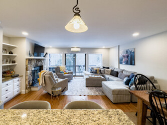 Huge open living room with fireplace (firewood included) Huge open living room with fireplace (firewood included)